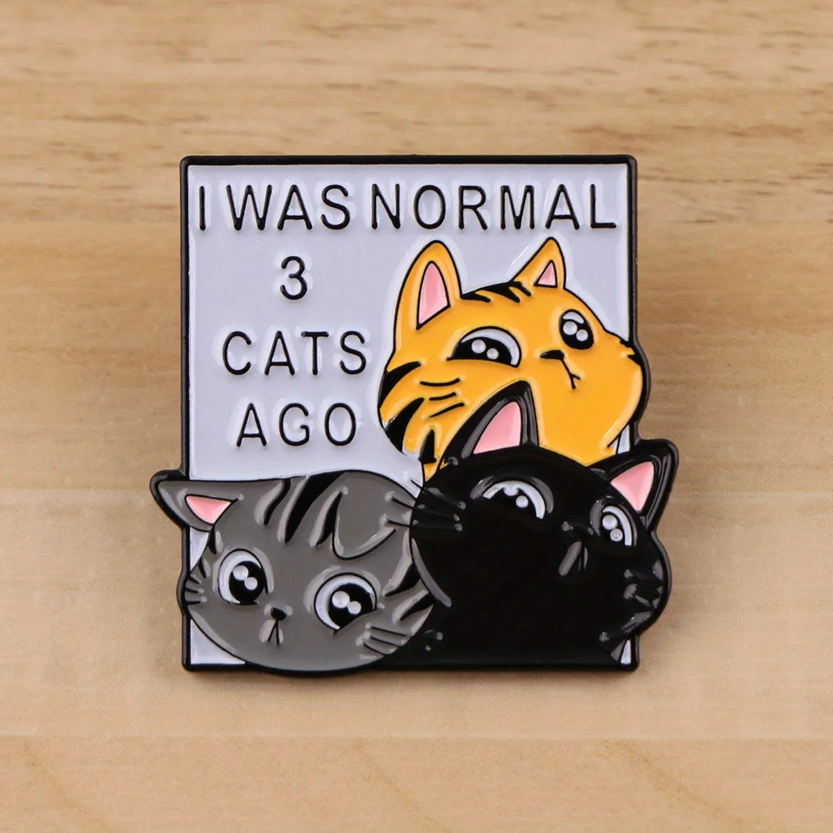 Cartoon Cat Brooch Pin for Fashionable Accessories