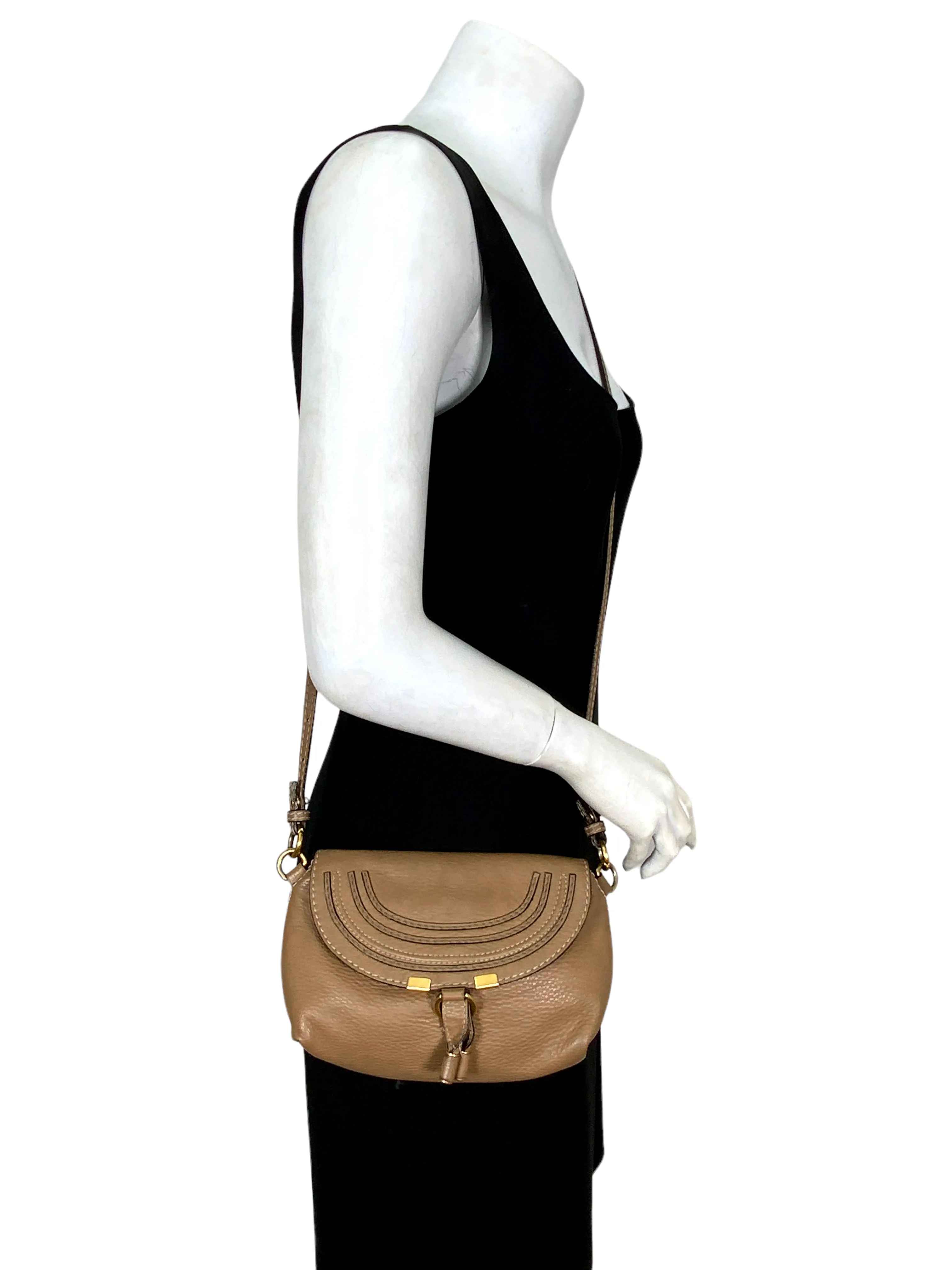 Chloe Leather Marcie Pochette Crossbody Bag - Stylish Designer Handbag for Chic Everyday Use