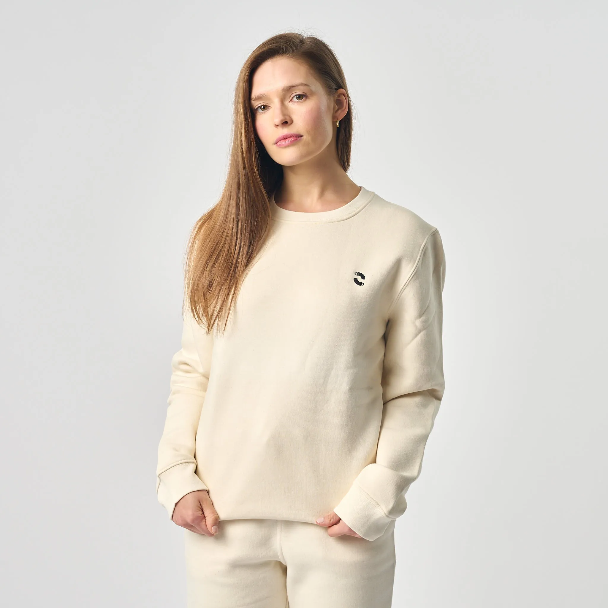 Omnitau Women's Prime Organic Cotton Crew Neck Sweatshirt - Cream