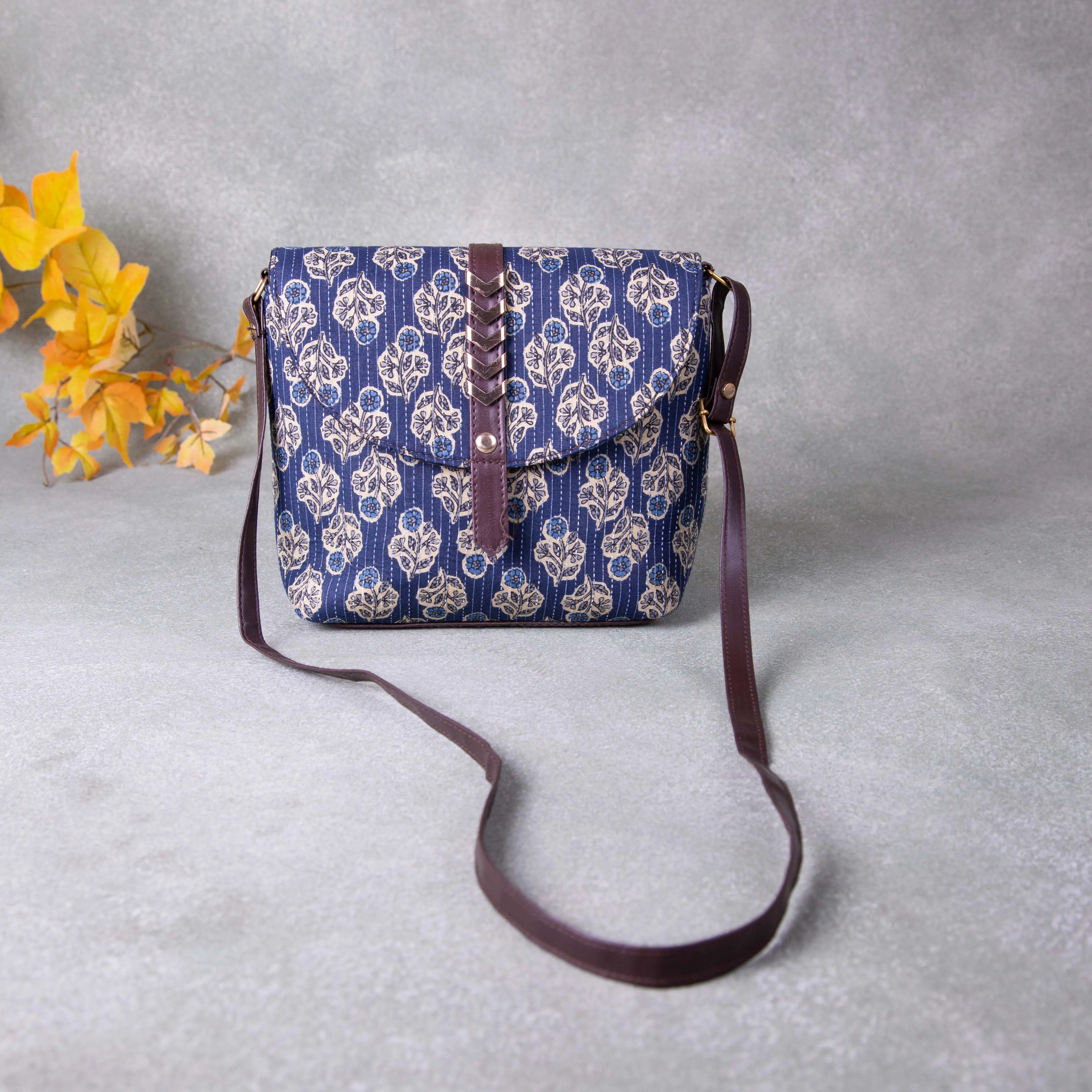 Regular Slings Blue Colour with Sandal Flower Prints Design