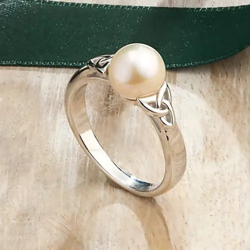 Triquetra and Pearl Ring - Sterling Silver